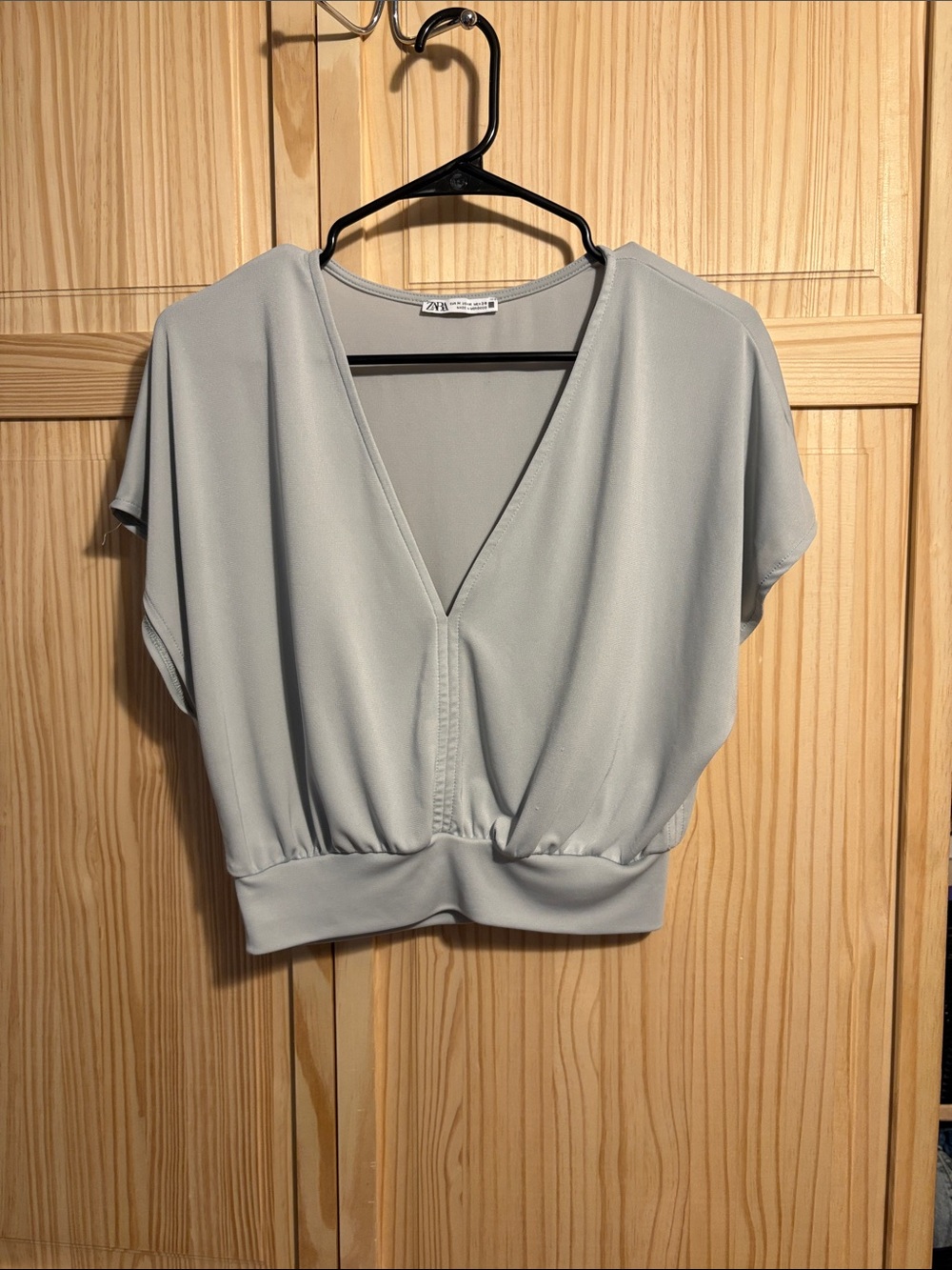Zara Pale Gray/Green V-Neck Cropped Blouson Top